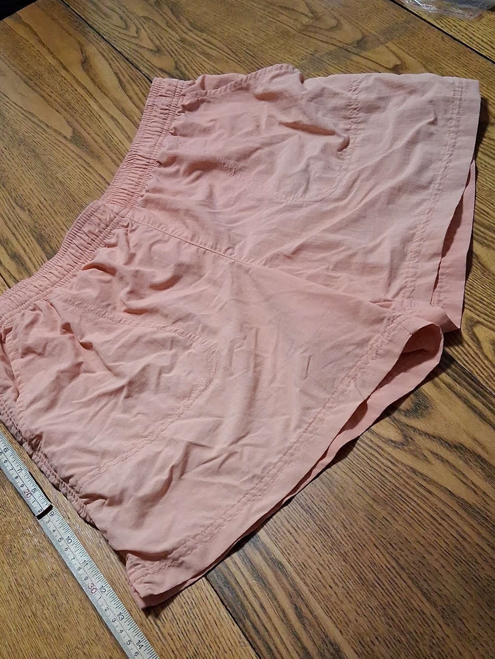 COLUMBIA Womens Shorts MEDIUM PEACH CORAL Used Outdoors NYLON - Picture 1 of 5